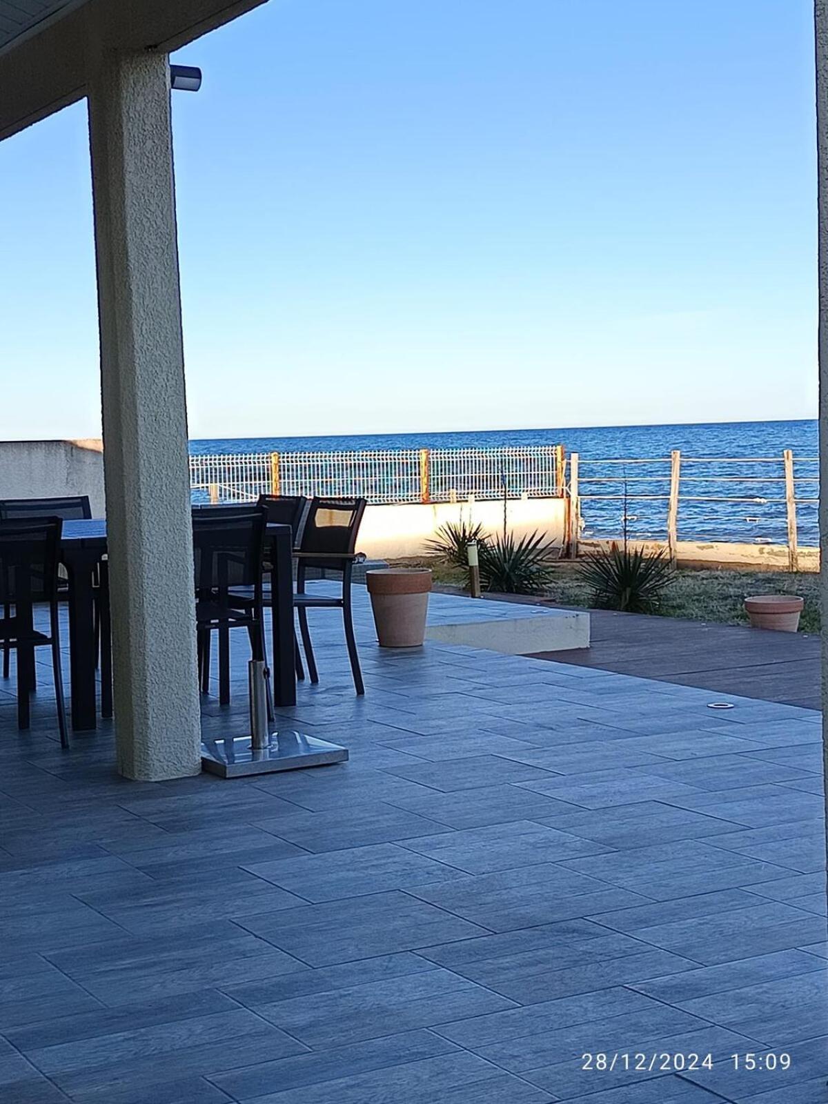 Bord de mer, pieds dans l'eau, vue panoramique Villa San-Nicolao Eksteriør billede